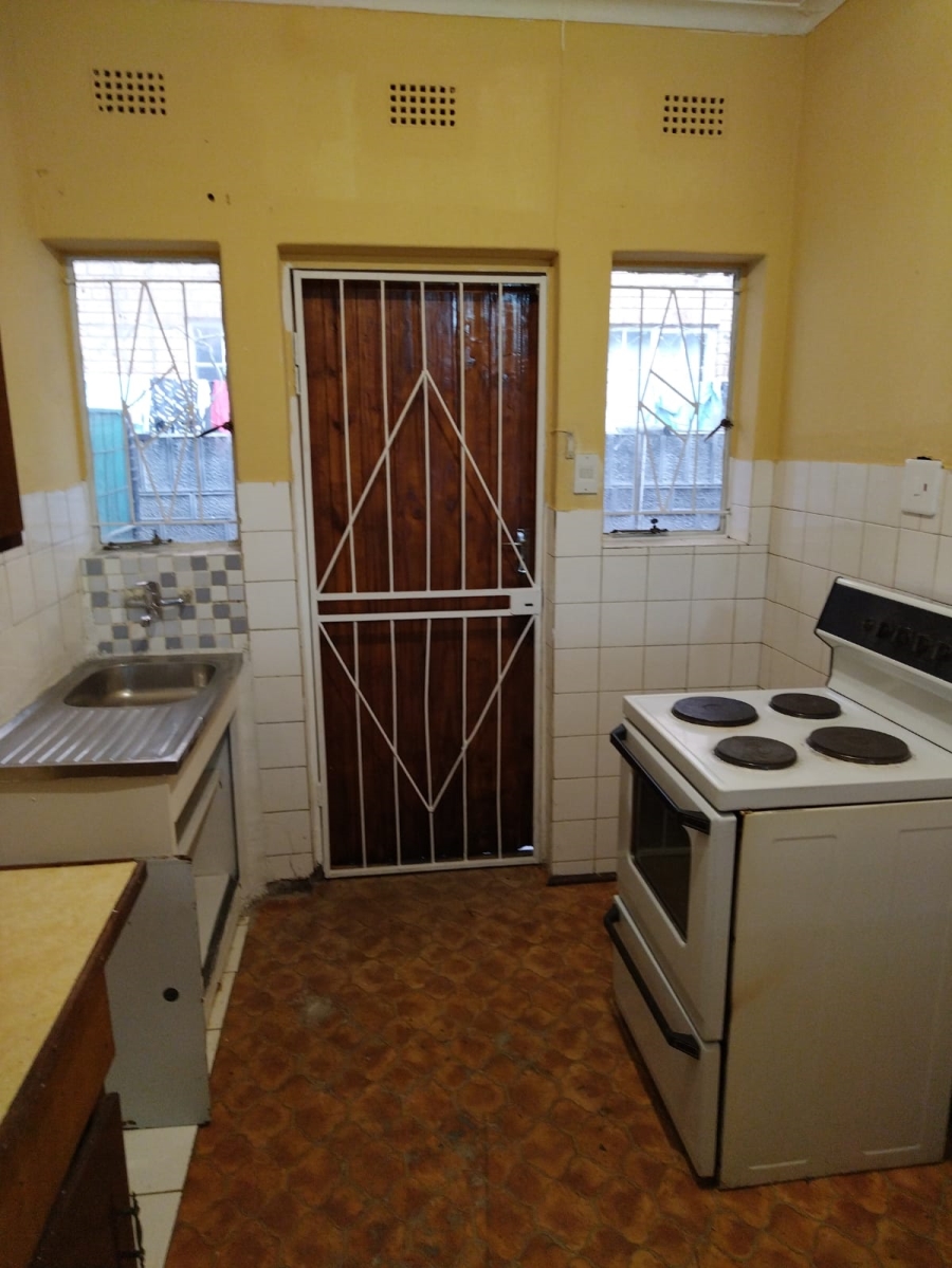 2 Bedroom Property for Sale in Rustenburg Central North West